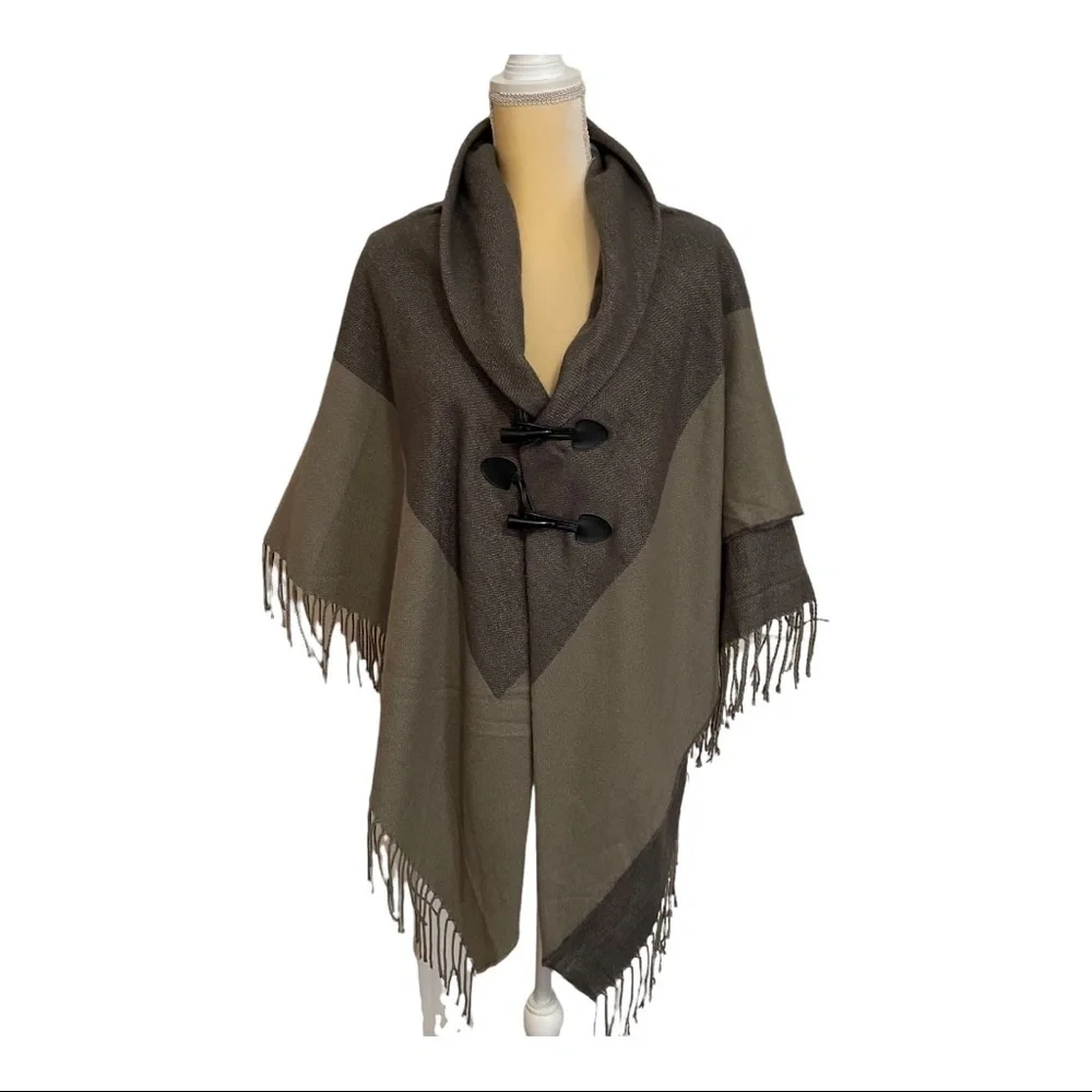 Apt 9 Poncho Brown and Tan‎ with Fringe